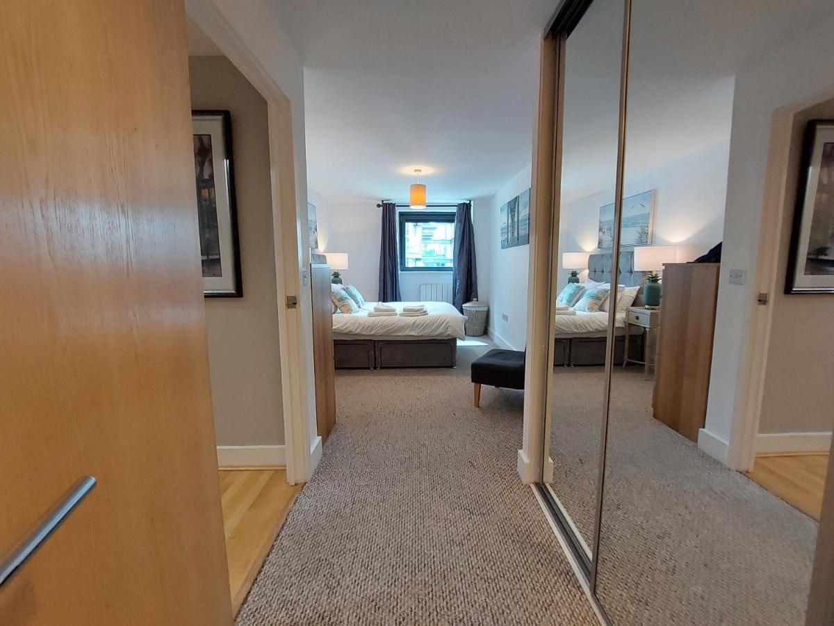 One Bed Luxury Apartment In Heart Of Canary Wharf, London E14 Zewnętrze zdjęcie